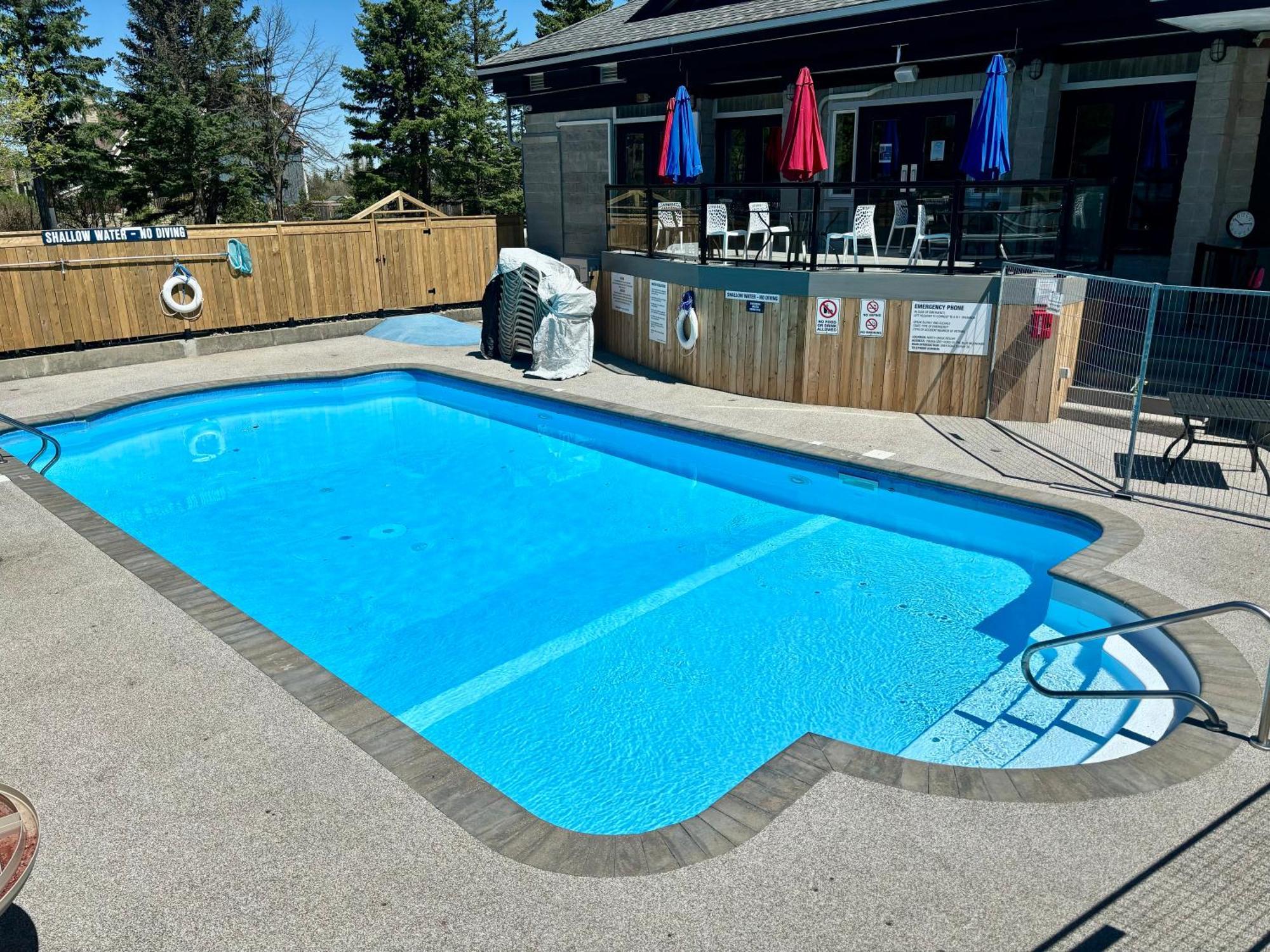 ההרים הכחולים Blue Mountain Suites מראה חיצוני תמונה