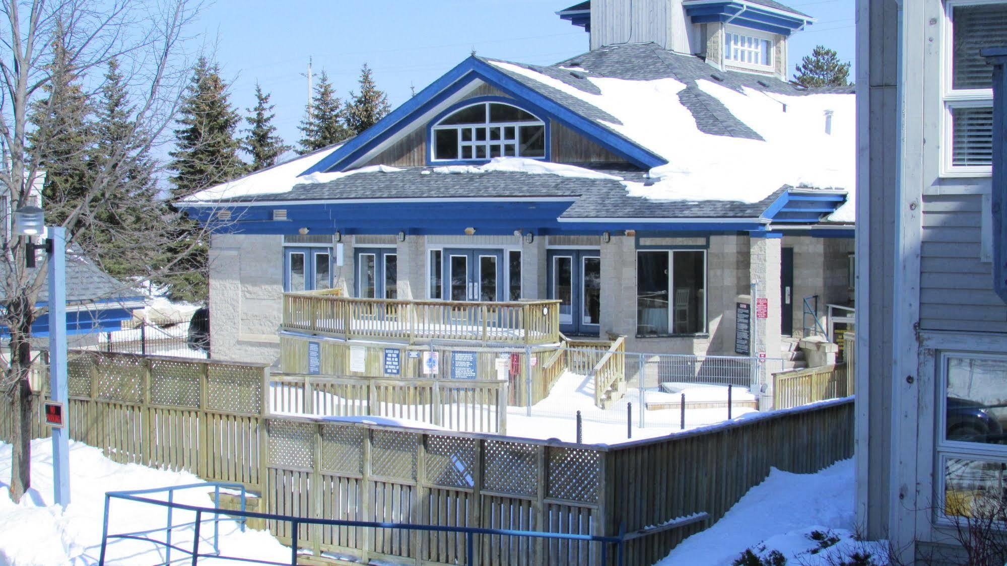 ההרים הכחולים Blue Mountain Suites מראה חיצוני תמונה