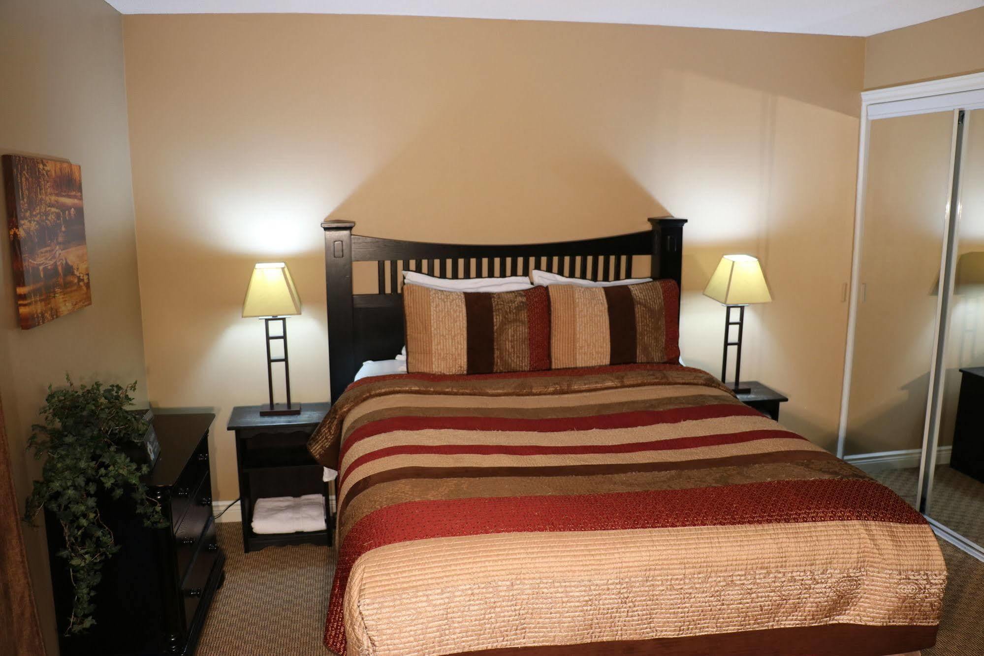ההרים הכחולים Blue Mountain Suites מראה חיצוני תמונה